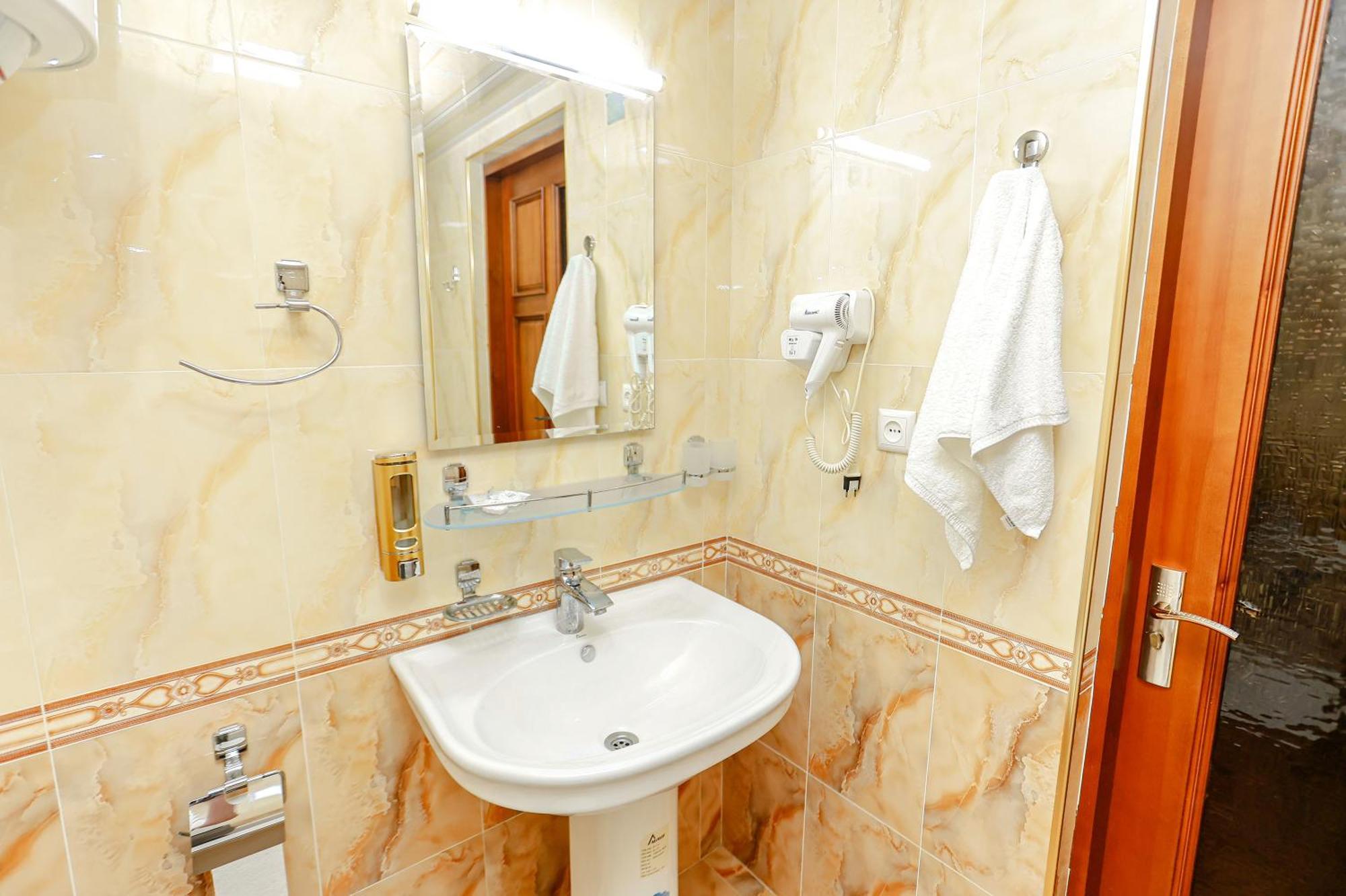 Yangi Sharq Hotel Samarkand Exterior foto